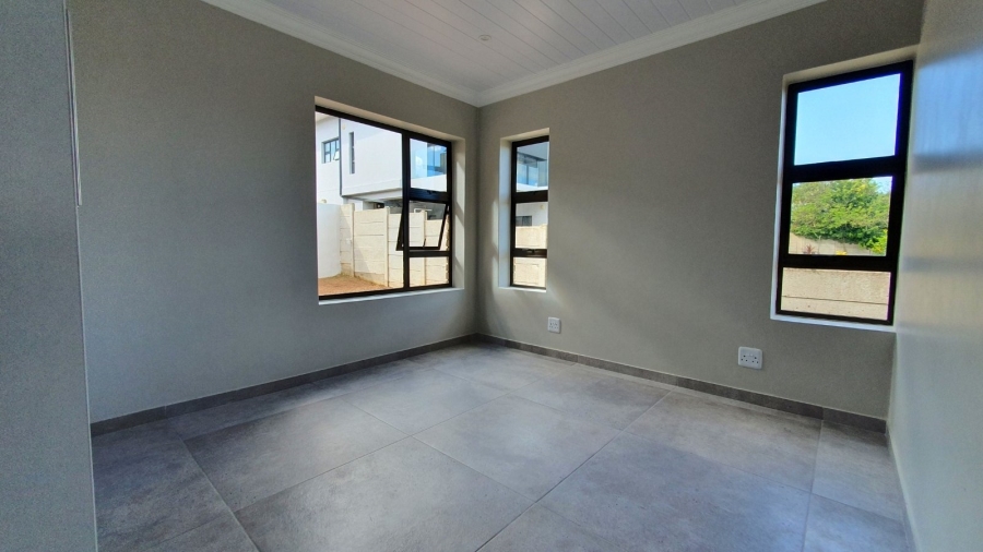3 Bedroom Property for Sale in Dana Bay Western Cape
